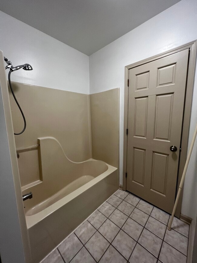 Building Photo - 310 Joe McCarthy Dr