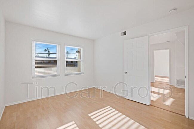 Building Photo - 231 Cabrillo St