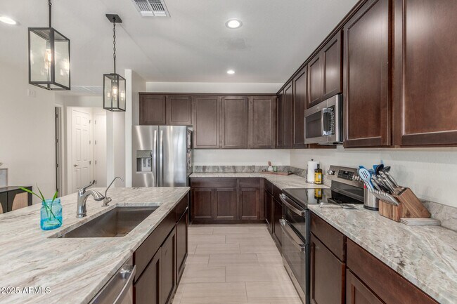 Building Photo - 17973 W Ashley Dr