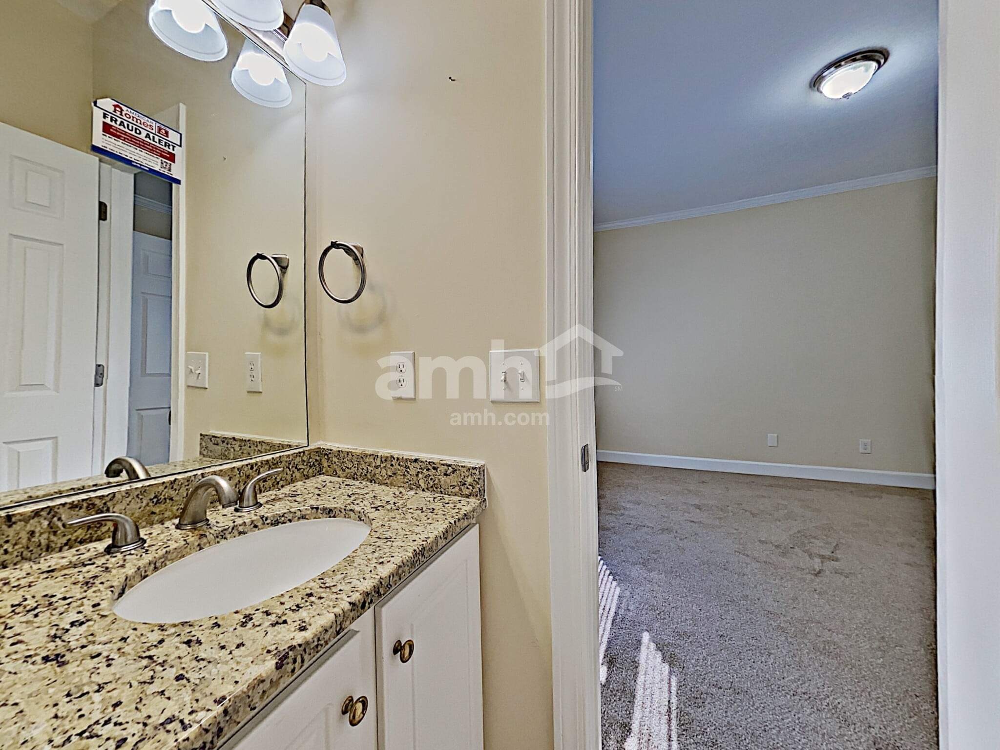 Building Photo - 404 Jessica Ln