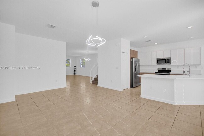 Building Photo - 3504 W 94th St