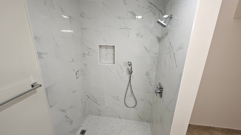 Building Photo - 5541 Fulcher Ave