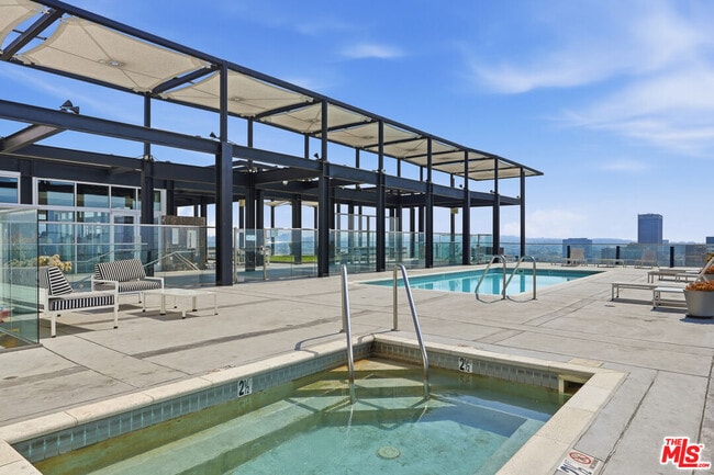 Building Photo - 3810 Wilshire Blvd