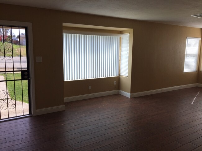 Building Photo - 3116 River Blvd