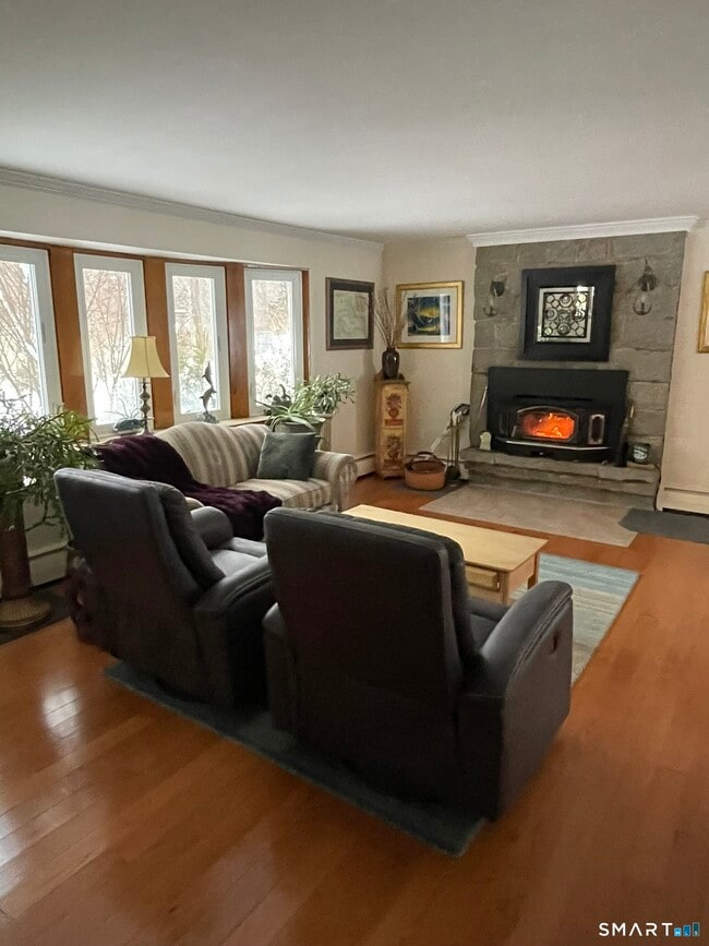 Building Photo - 51 W Lake Ave