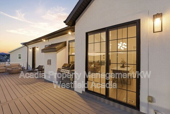 Building Photo - 1437 W Valley Dr