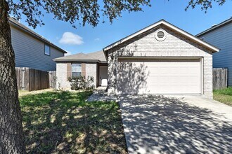 Building Photo - GREAT SINGLE STORY HOME  |  DECK REDONE CL...