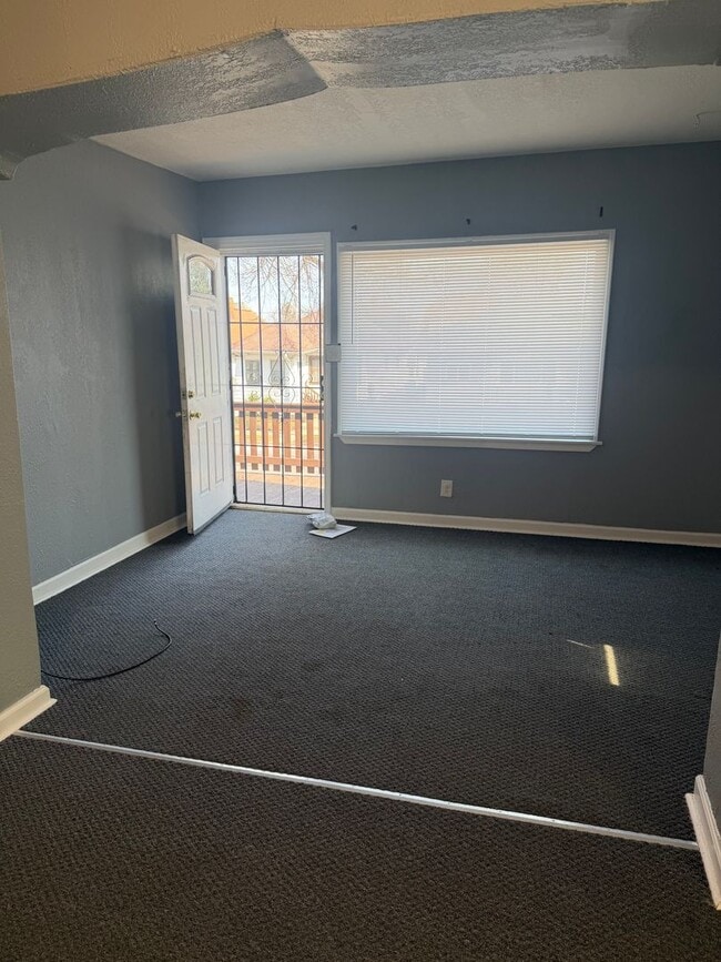 Building Photo - Located in Milwaukee’s Harambee/Riverwest area, the property benefits from proximity to downtown,...