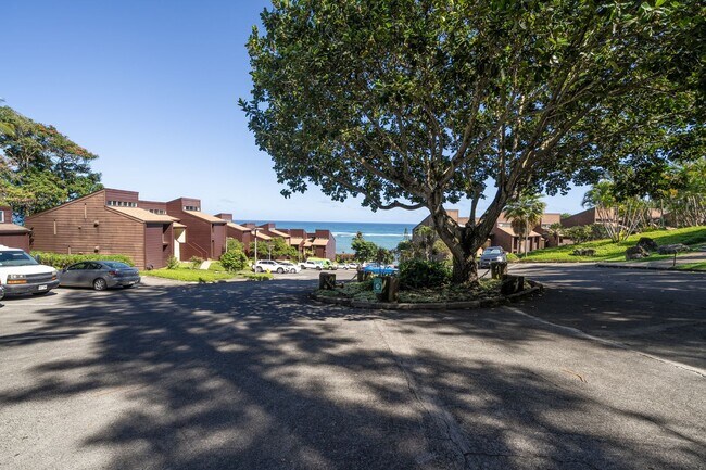 Building Photo - Epic Ocean-View 1bd at Makaua Village — Fully Renovated, Furnished, 2 Parking
