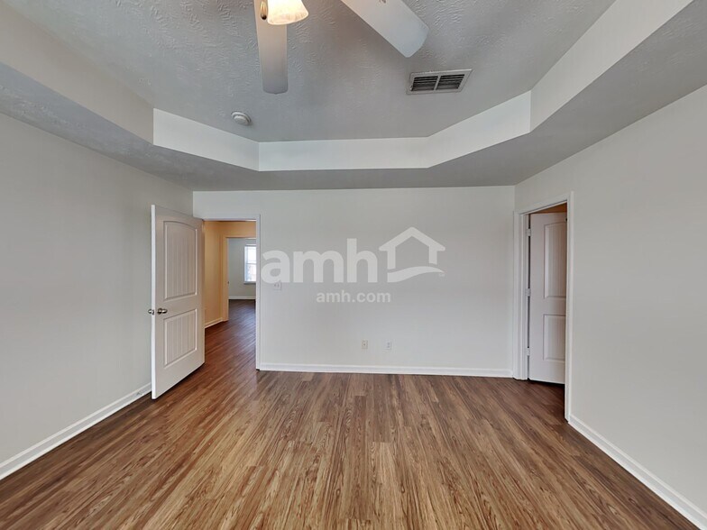 Building Photo - 2076 Red Jacket Trace