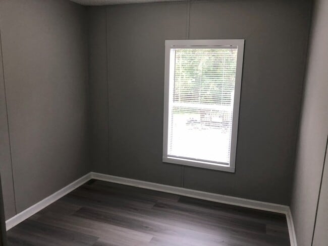 Building Photo - 295 E Wright St