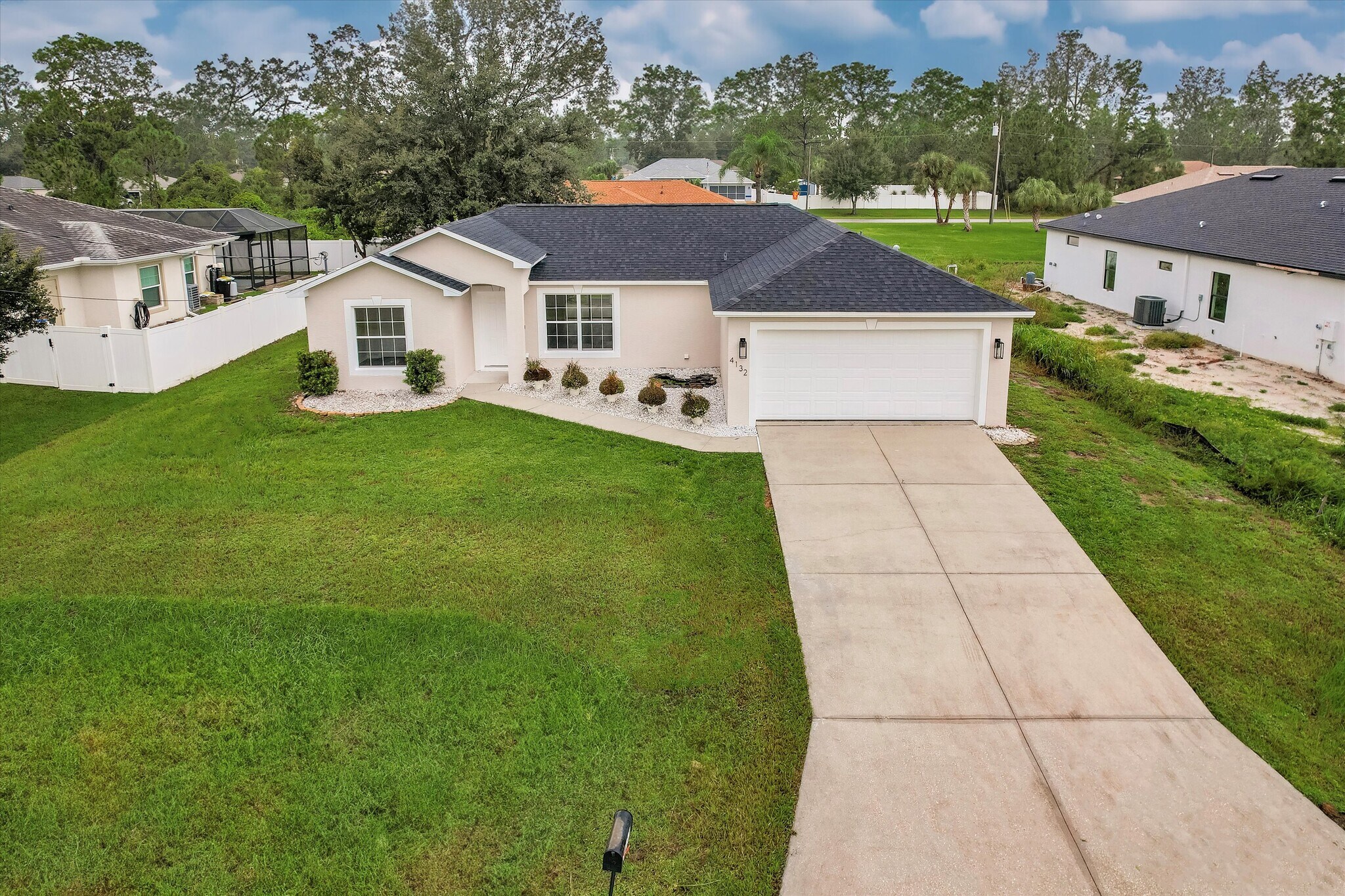 Building Photo - 4132 Mermell Cir