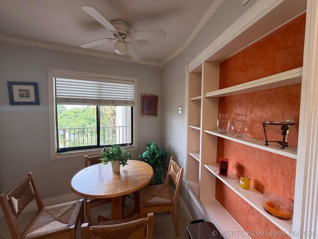Building Photo - 14475 Strathmore Ln