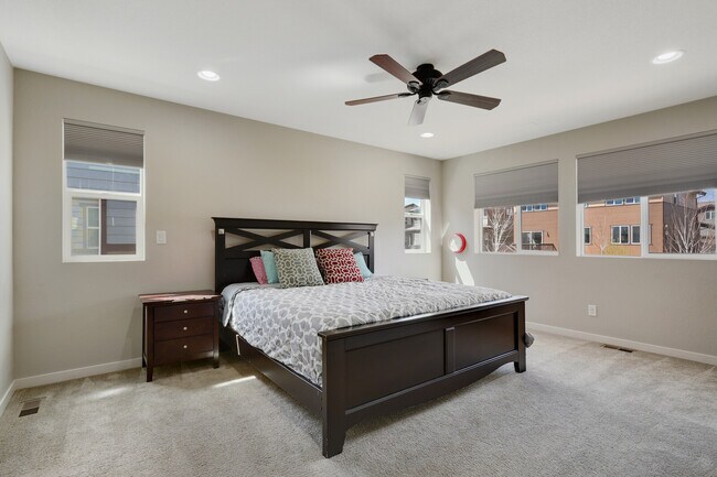 Building Photo - 14055 Touchstone St