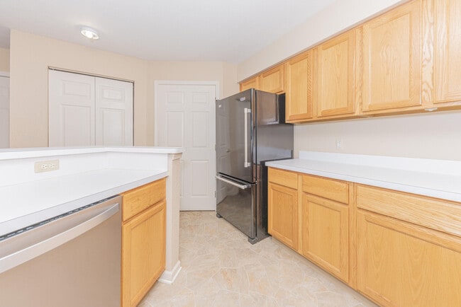 Building Photo - 1324 Heatherwood Ln