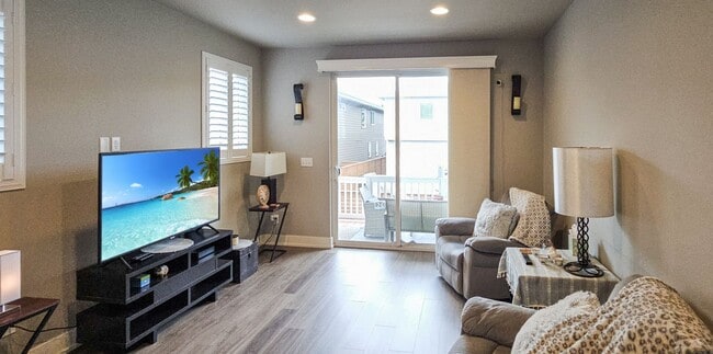 Building Photo - Terrific 2bedbroom in Tehaleh Community - (COMING SOON) Please DO NOT disturb current resident.
