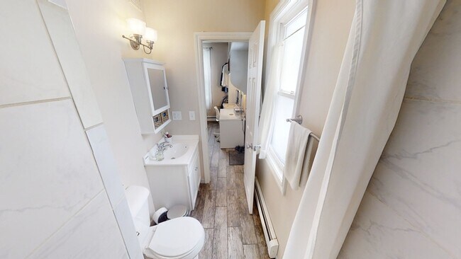 Building Photo - 1110 Granger Ave