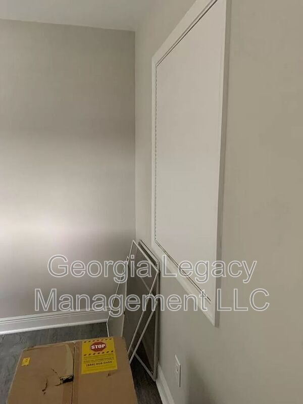 Building Photo - 36 Andrews Ct