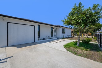Building Photo - 6555 Darwell Ave