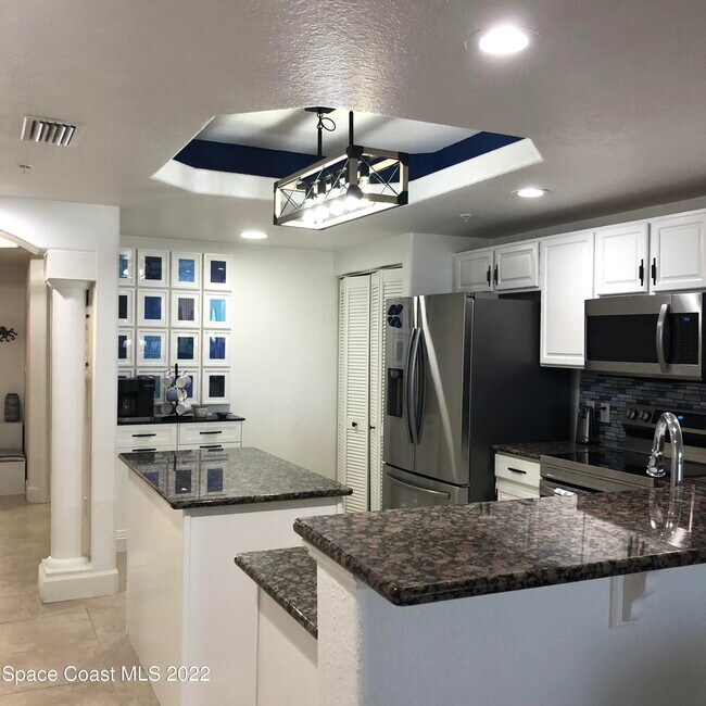 Building Photo - 806 Mystic Dr
