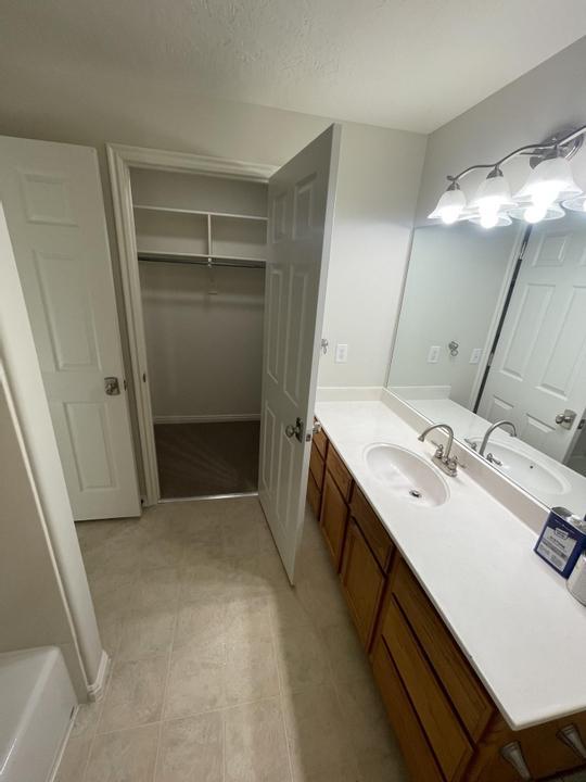 Building Photo - 1439 S 430 W