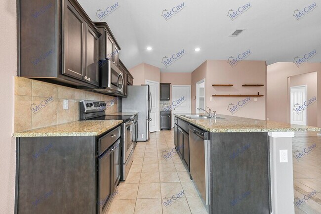 Building Photo - 601 Gin Lake Trl