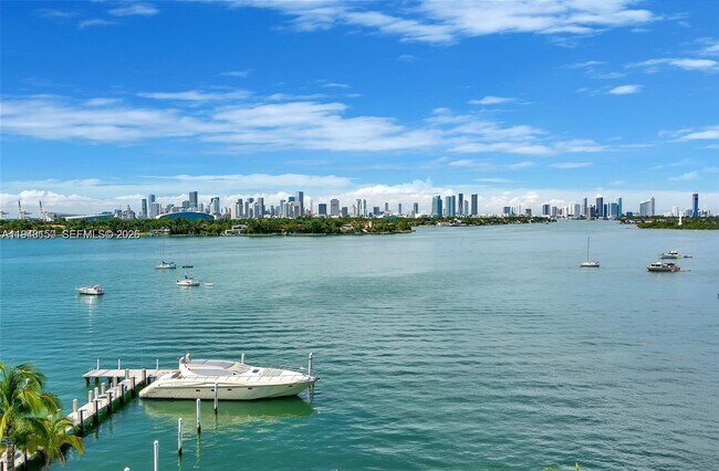 Building Photo - 1000 West Ave