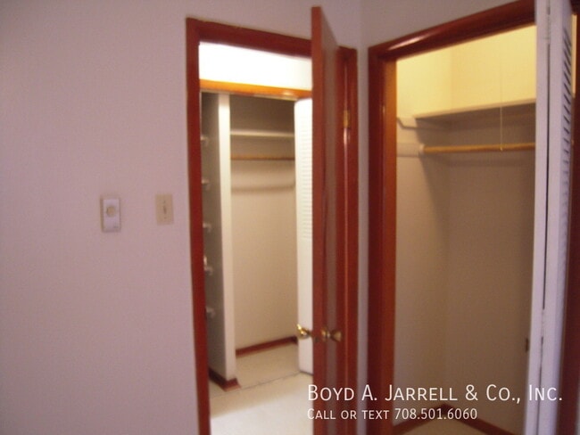 Building Photo - 431 Dixie Hwy