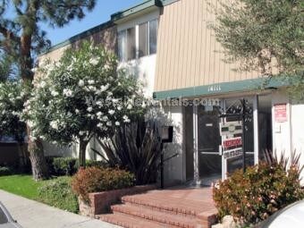 Primary Photo - 14111 Cordary Ave