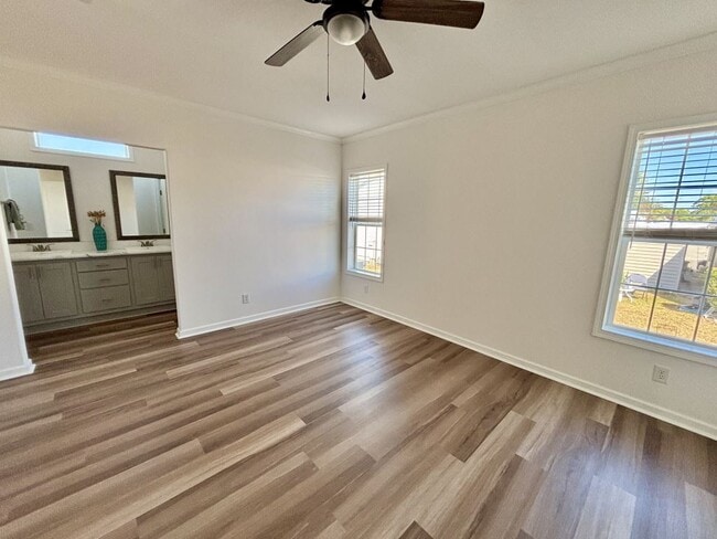 Building Photo - 212 Liberty St