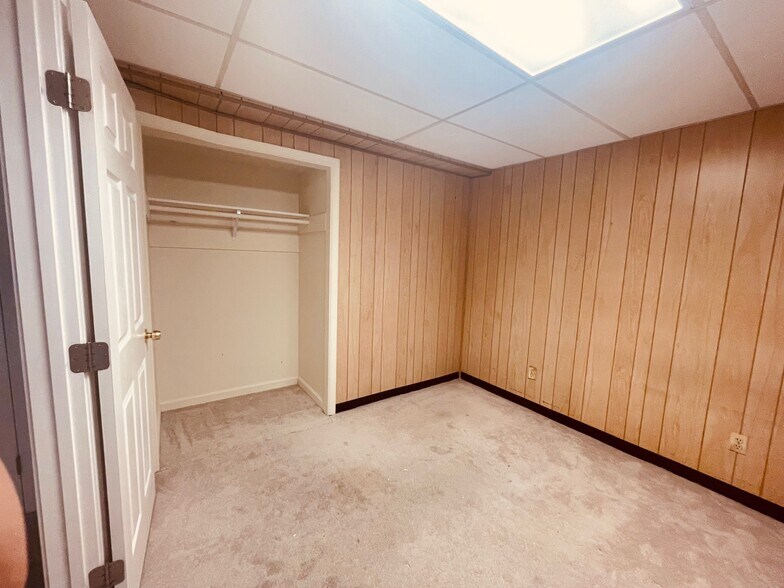Bedroom - 7043 Brocton Ct