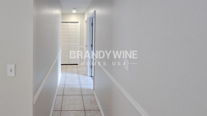 Building Photo - 737 Country Shire Ln