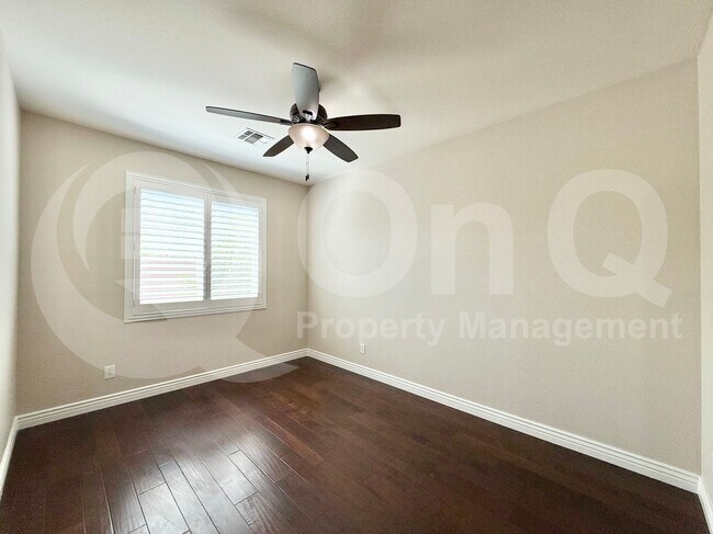 Building Photo - 4010 E Expedition Way
