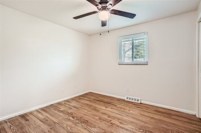 Building Photo - Spacious 5-Bedroom Retreat in Arvada, CO!