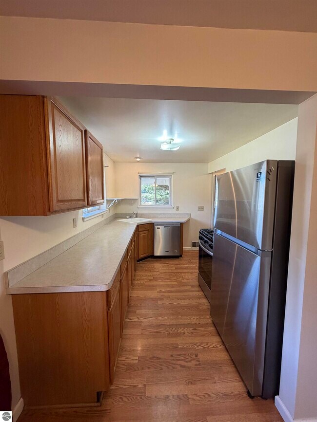 Building Photo - 8334 M-113