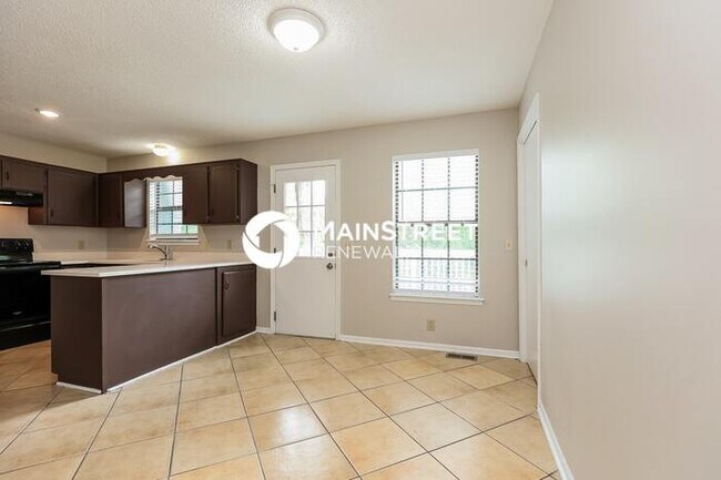Building Photo - 4 Bedroom Pet-Friendly Home in GOODLETTSVILLE, TN with Main Street Renewal