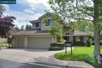 Building Photo - 3057 Deer Meadow Dr