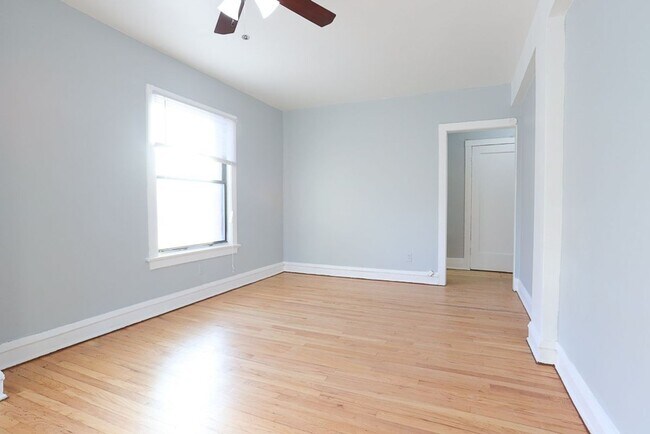 Building Photo - 4600 N Beacon St