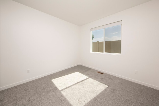 Building Photo - 11171 W Heliopsis Dr
