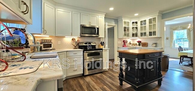 Building Photo - 1205 Mt Pleasant Dr