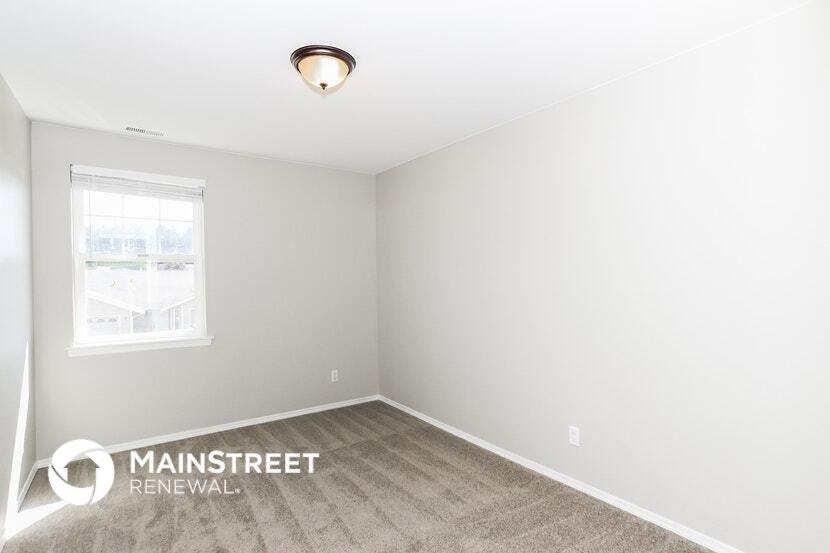 Building Photo - 20112 12th Ave E