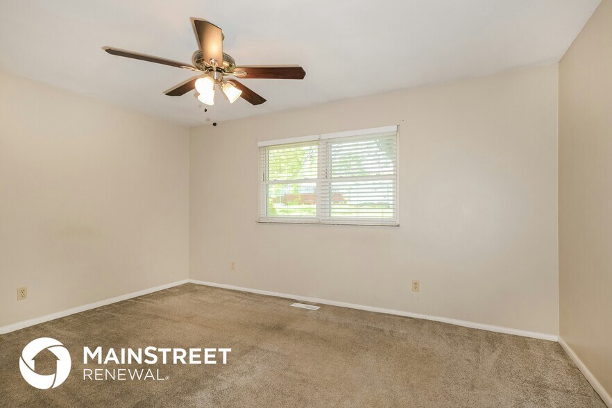 Building Photo - 2075 Cordoba Dr