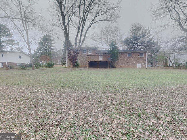 Building Photo - 6471 Chickasaw Dr