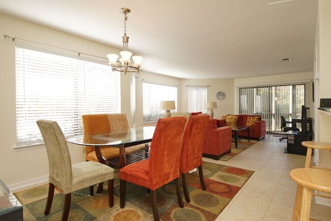 Building Photo - First Floor Condo in Bluewater Bay