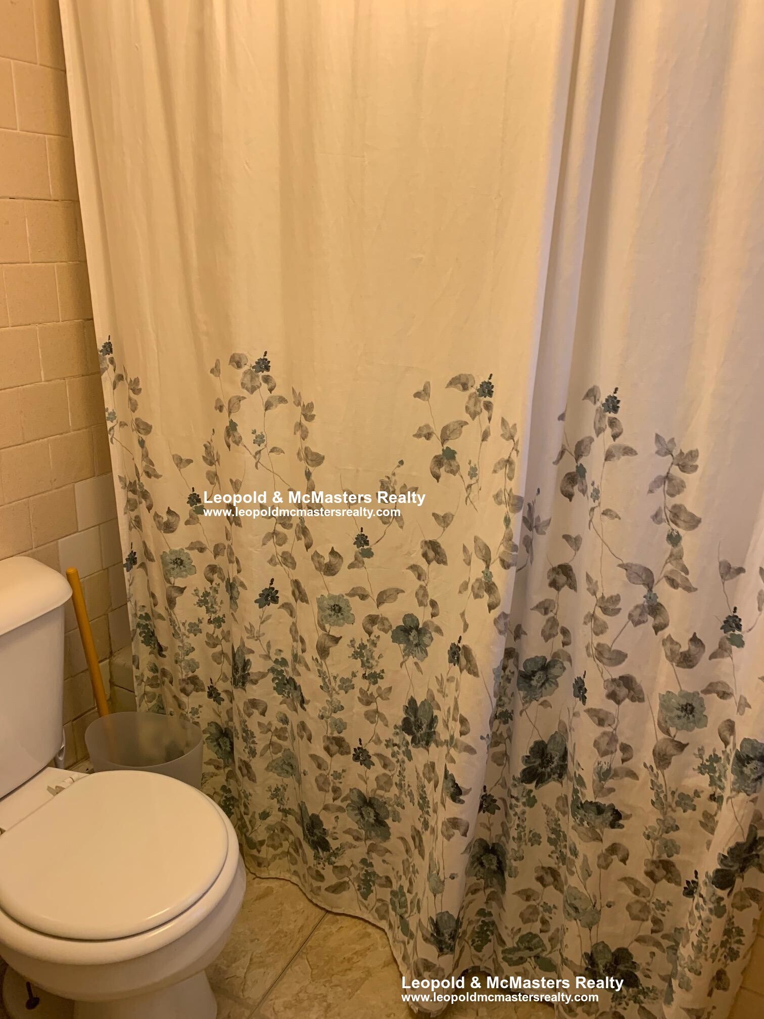 Building Photo - 46 Joy St