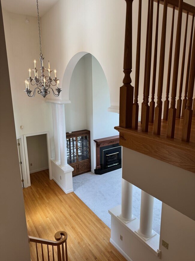 Building Photo - South AVL - Grand Residence in The Cotswol...