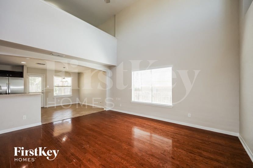 Building Photo - 10711 Ranchland Fox