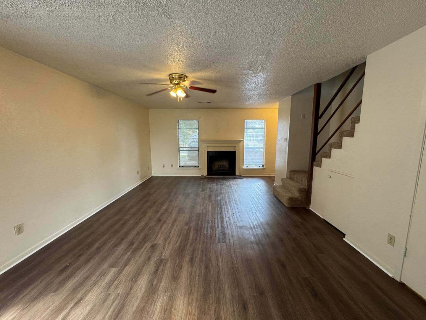 Building Photo - 3407 Victoria Cir