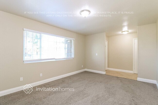 Building Photo - 4430 Bollenbacher Ave