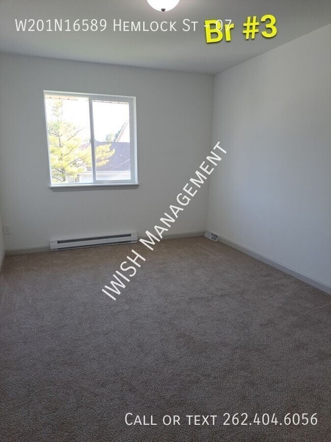 Building Photo - W201N16589 Hemlock St